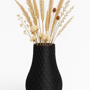 Modern 3D printed vase – Elegant pattern in matte black