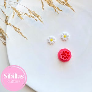 Daisy flower polymer clay cutter, Tiny Imprint floral earrings clay cutter, Cute Summer jewelry cutter, Unique Spring polymer clay tools
