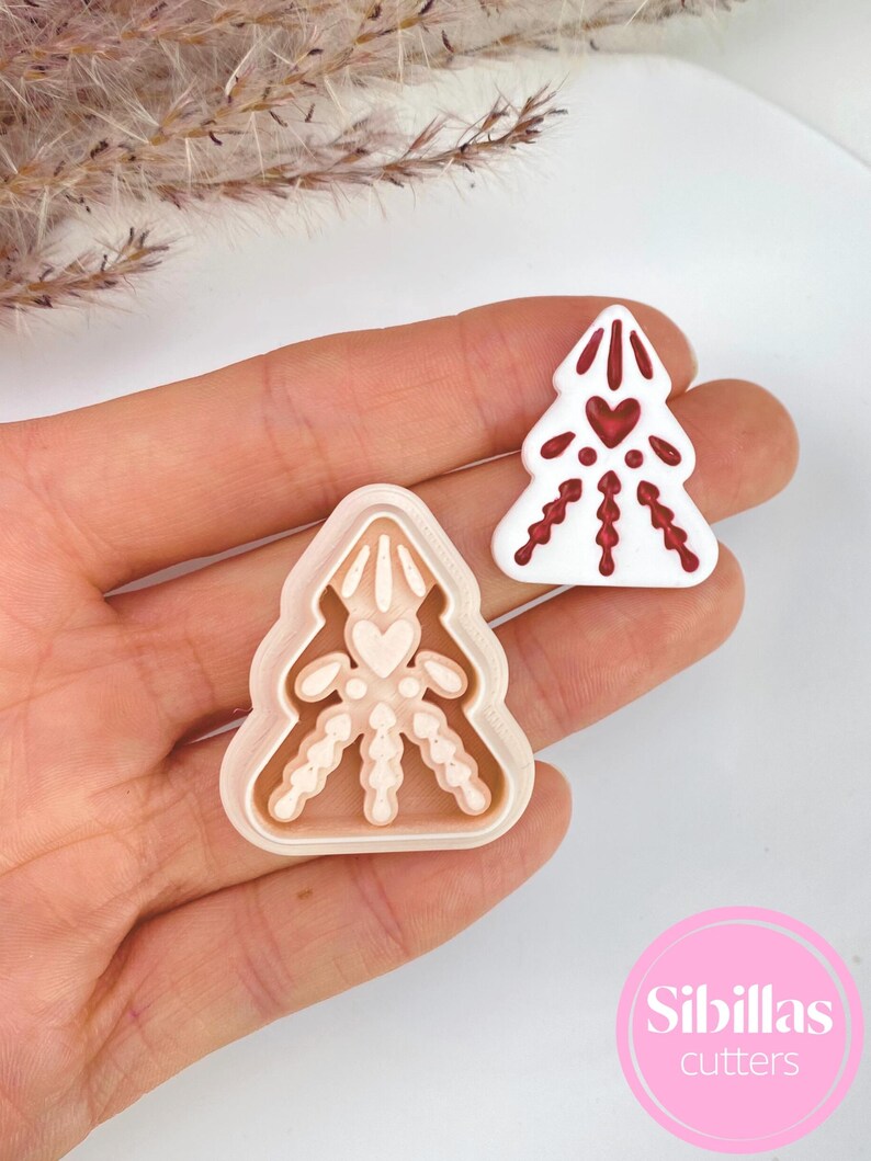 Nordic Christmas Clay Cutters: Scandinavian Folk art polymer clay earring supply 4. Christmas tree