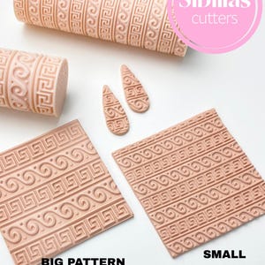 Ancient Greek texture roller for polymer clay, pottery, and ceramics. This embossing tool features an intricate classical pattern inspired by traditional Greek motifs, perfect for adding elegant, ornamental detail to clay projects. Ideal for creating earrings, pendants, trays, pottery decorations, and other handcrafted pieces. Made from durable, reusable material, this roller gives artists a clean and consistent impression, allowing them to bring timeless, historic beauty into their handmade