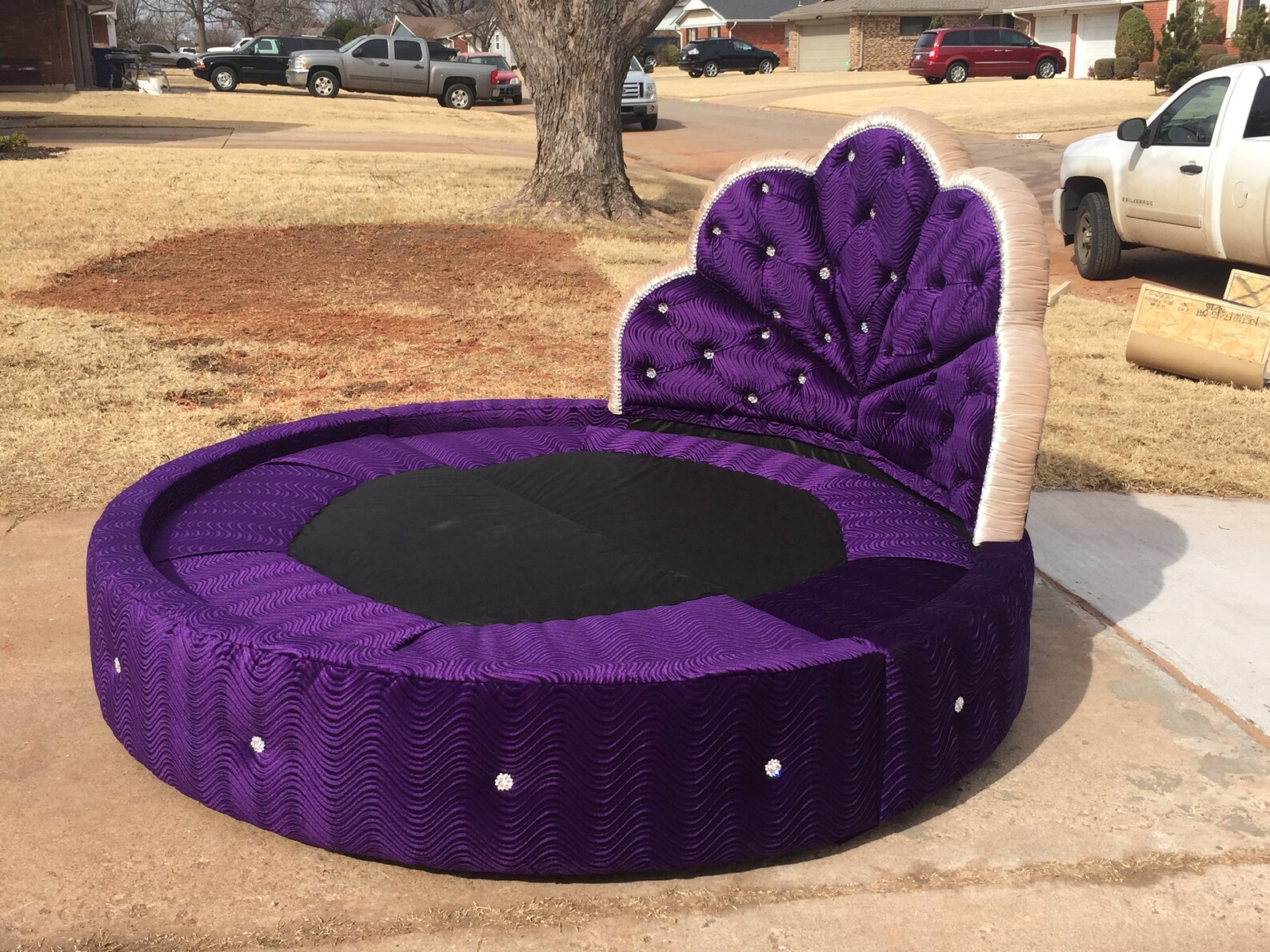 Round Bed Tufted Upholstered Bed Scallop Shape Round Bed Frame Etsy