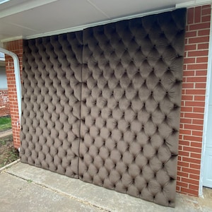Custom Tufted Velvet Wall Panels: Upholstered Banquette