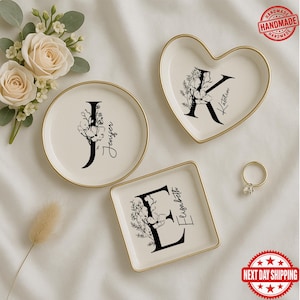 Personalized Ring Dish – Wedding Gift for Couple – Custom Jewelry Tray – Engagement Ring Holder – Bride Gift – Anniversary Keepsake