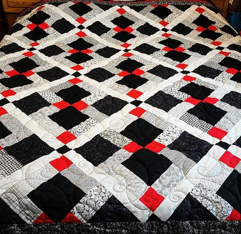 Queen size Quilt pattern Finished size 106 x 106, Red, Black and White quilt Disappearing nine patch image 7