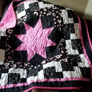 Black and White quilt, Pink Quilt, Star Shine, Lemoyne star, lap quilt, throw quilt, baby quilt, pink black and white