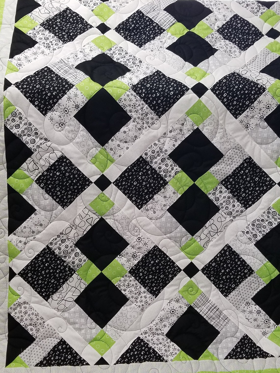 Queen Size Quilt Pattern Finished Size 106 X 106 Red Black Etsy Canada