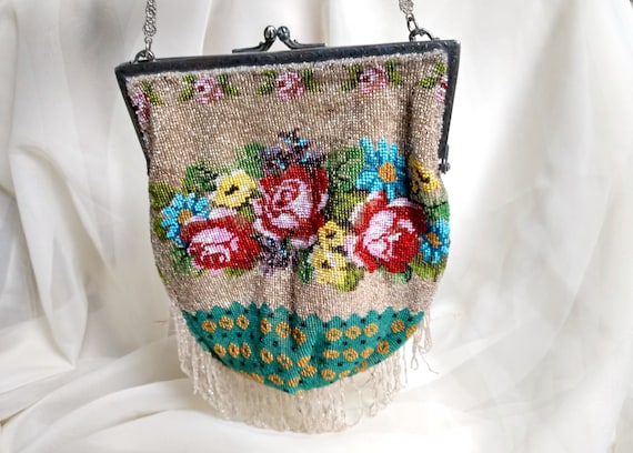 1920's Beaded Floral Handbag