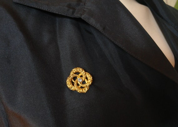 Victorian Love Knot Brooch - image 3