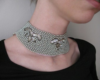 1940's Beautiful Blue Beaded Collar