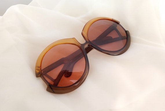 Oversized Playboy Vintage Sunglass Frames - image 6