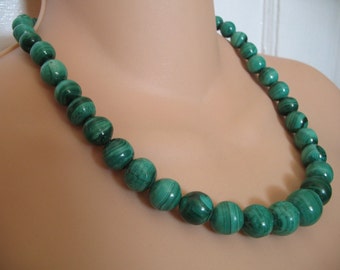 Vintage malachite graduated strand of beads