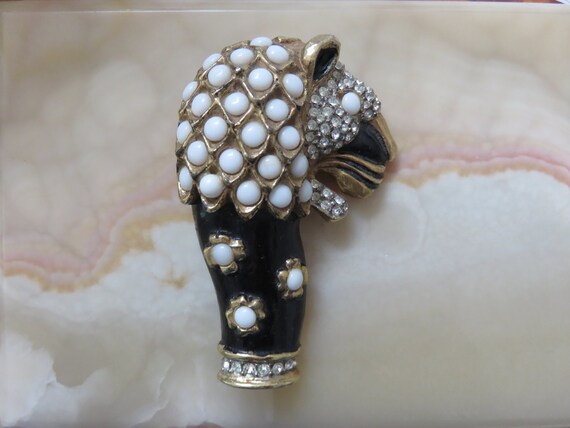 KJL 60's Enamel Lioness Brooch - image 1