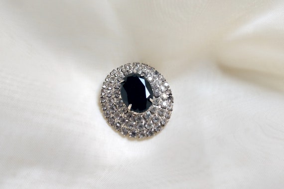 Vintage Oval Jet Black Central Crystal Brooch - image 6