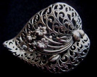 Sterling Silver Openwork Floral Filigree Brooch