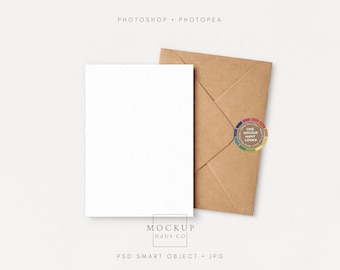 A6 Card Mockup PSD | Simple Greeting With Brown Kraft Envelope | Color-Changing Background