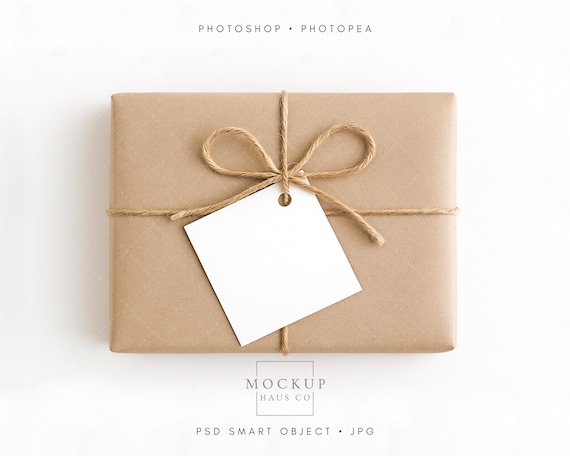 3x3 Gift Tag Mockup with Gift, Small Blank White Square Flat Card with Kraft Paper and Twine Wrapped Present Mock up, Smart Object PSD | 004
