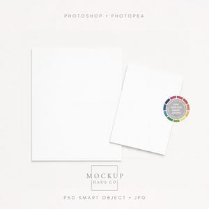 Mockup PSD w formacie 8x10 i 5x7 | Wydruk bez ramki i karta lub mockup kapsuły czasu | Tło zmieniające kolor!