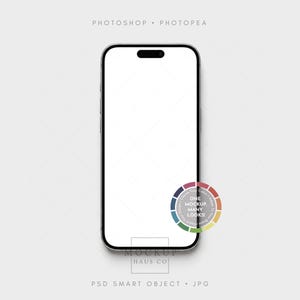 Op de afbeelding: Een zilveren smartphone met een leeg wit scherm, een zwarte camera-uitsparing en een kleurenwielafbeelding. De telefoon is gecentreerd op een witte achtergrond. De tekst bovenaan luidt "PHOTOSHOP • PHOTOPEA". De tekst onderaan luidt "MOCKUP HAUS CO" en "PSD SMART OBJECT • JPG".