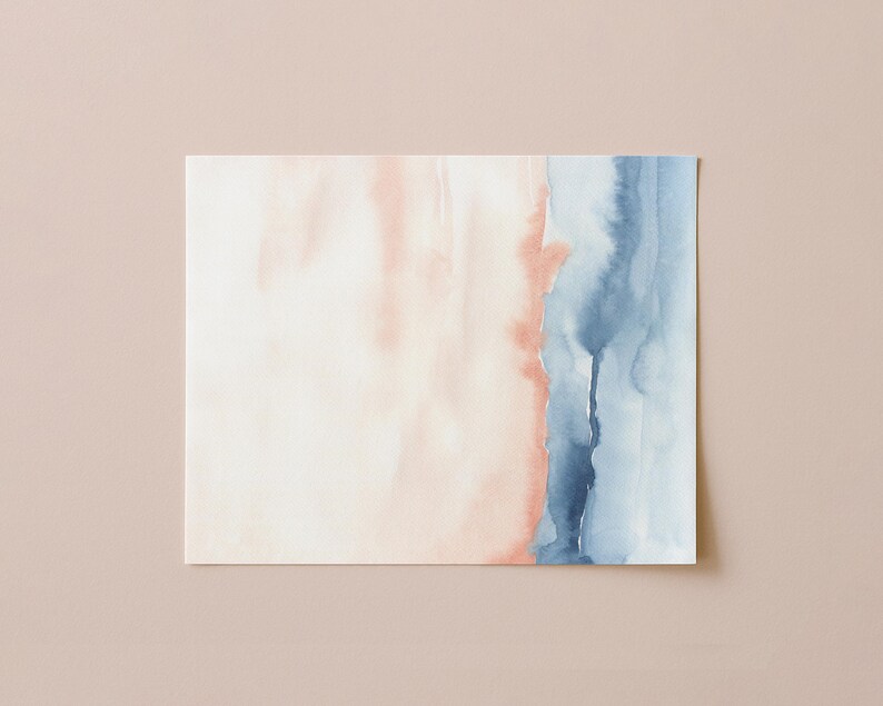 Puede incluir: Impresi&oacute;n art&iacute;stica abstracta en acuarela con suaves tonos melocot&oacute;n, blanco y azul. La obra de arte tiene un dise&ntilde;o vertical con colores mezclados, creando una est&eacute;tica serena y moderna. Ideal para la decoraci&oacute;n del hogar.