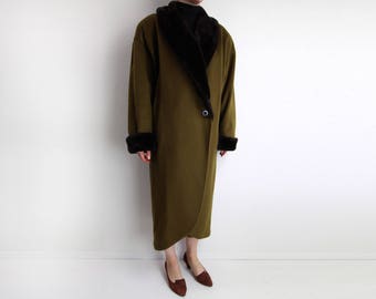 VINTAGE Faux Fur Coat Olive Green 1980s Wool Womens Medium