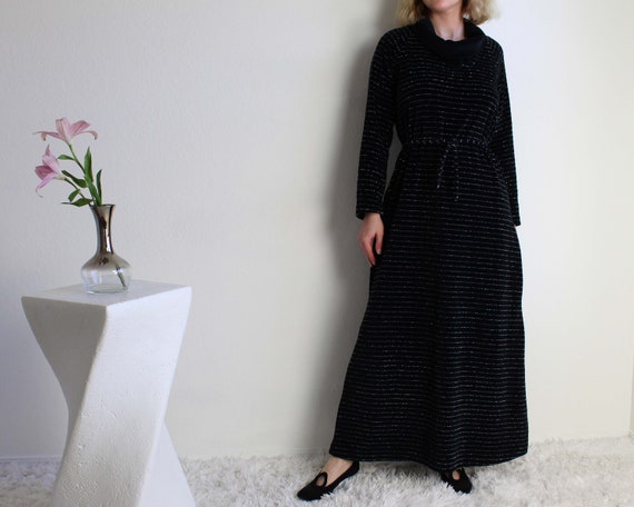 Vintage 1970s Dress Black Velvet Maxi Womens Small - image 2
