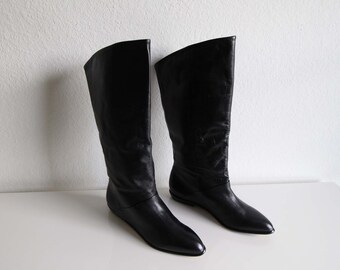 VINTAGE Boots Black Leather Tall Womens Size 8 Flat