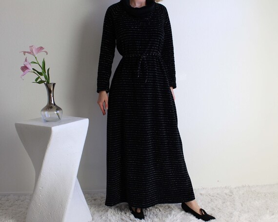 Vintage 1970s Dress Black Velvet Maxi Womens Small - image 7