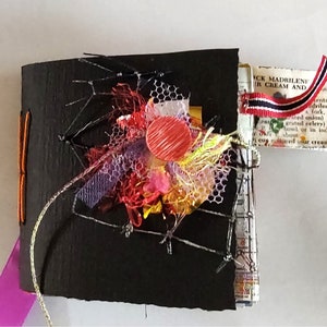 Handmade Junk Journal: Recycled Paper Small Scrapbook