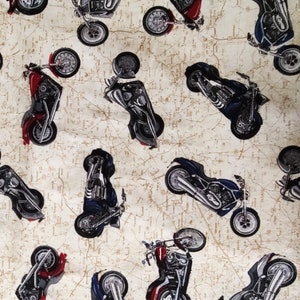 Tissu pour motos Motos sur fond beige Timeless Treasures