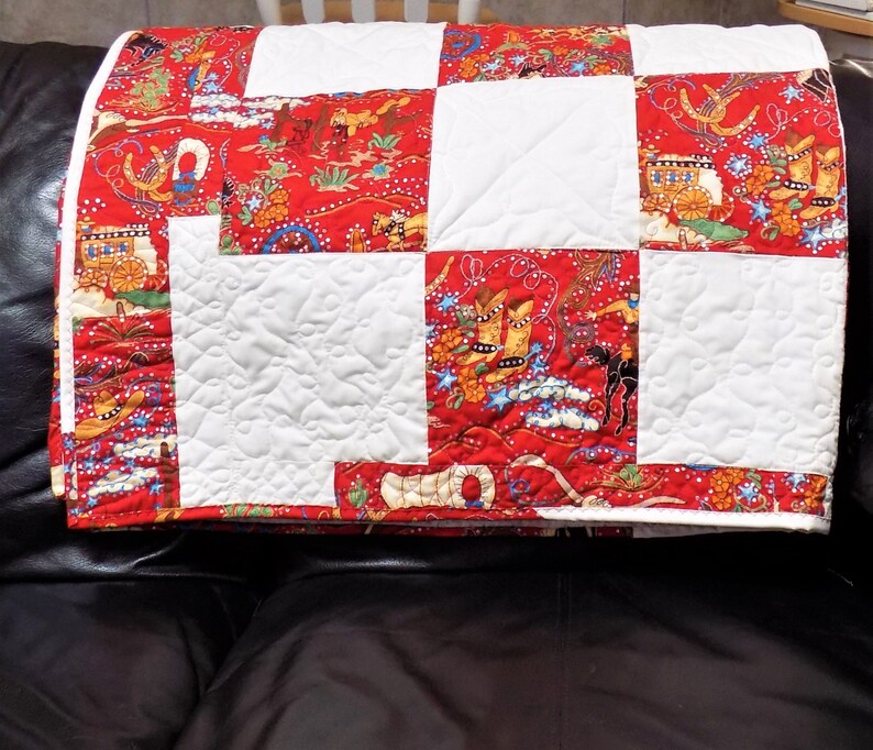 Patchwork Quilt Twin Size Red and White Quilt Southwest Print