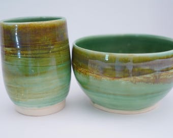 Juego de tazón y taza de cerámica hechos a mano (verde)