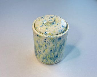 Tarro de cocina de porcelana hecho a mano - Blanco con motas multicolores - Recipiente de cerámica mediano para alimentos - Recipiente hermético para azúcar y bocadillos.