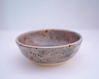 Cuenco mediano de cerámica índigo hecho a mano