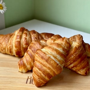 Ambachtelijk zuurdesemcroissantrecept, schilferig, boterachtig, natuurlijk gezuurde croissants, pdf-bestand direct te downloaden