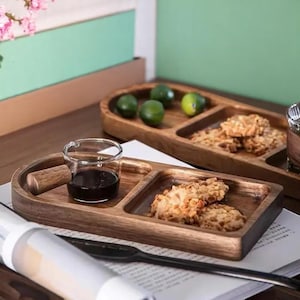 Hölzernes Serviertablett mit 2 oder 3 Gittern, ovale Teetasse-Untertasse, Snack-Obstteller, rustikale Küchentischdekoration, Aufbewahrungstablett