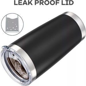 K&ouml;nnte beinhalten: Schwarzer isolierter Becher mit silbernem Rand und transparentem Deckel. Der Text "LEAK PROOF LID" wird &uuml;ber dem Becher angezeigt. Eine Abbildung eines Glases mit Fl&uuml;ssigkeit befindet sich in der oberen linken Ecke.
