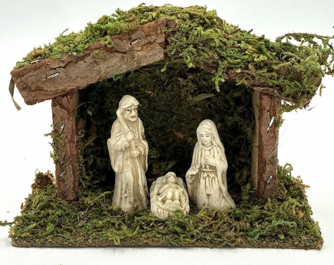 Vintage 2000 Cornerstone Creations Nativity, Moss Bark Stable Holy Family