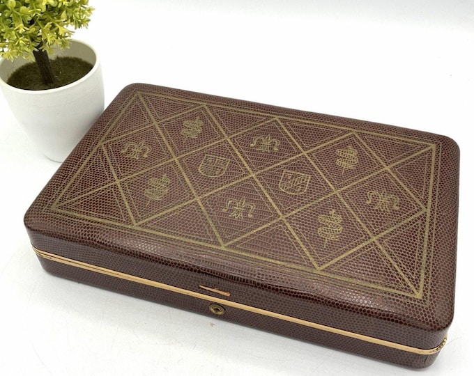 Vintage 1950s Ely Jewelry Box – Brown Faux Lizard Case with Gold Heraldic Crest