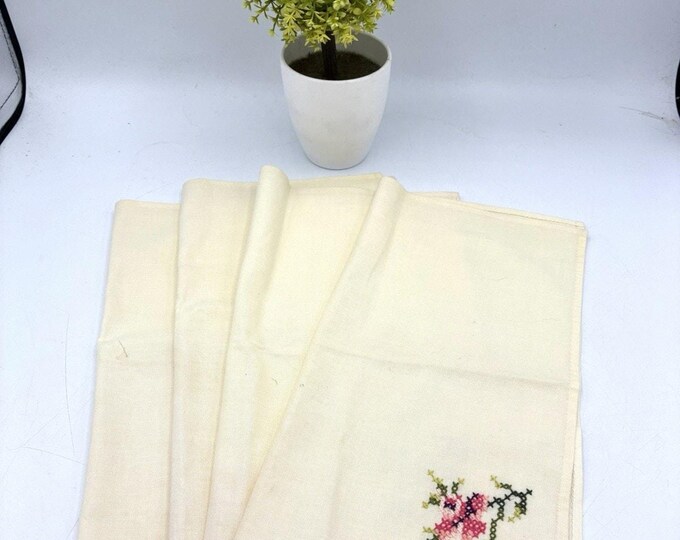 Cross Stitch Floral Linen Napkins – Set of 5 Pale Yellow Ivory Vintage 16"