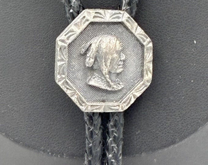 Vintage Native American Indian Chief Bolo Tie Octagon Pewter Black Leather