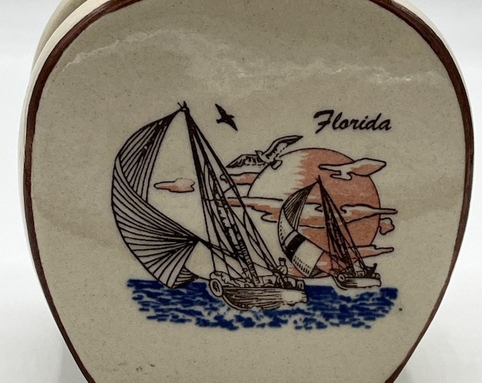Vintage Ceramic MCM Florida Sailboats Table Napkin Holder 70’s 80s Style Beige