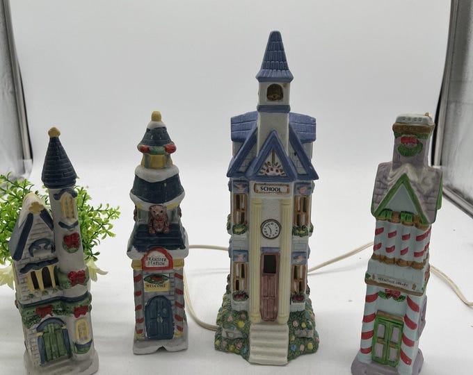 Vintage Loomco 4 Pc Porcelain Christmas Pencil Village Houses T1 Lights