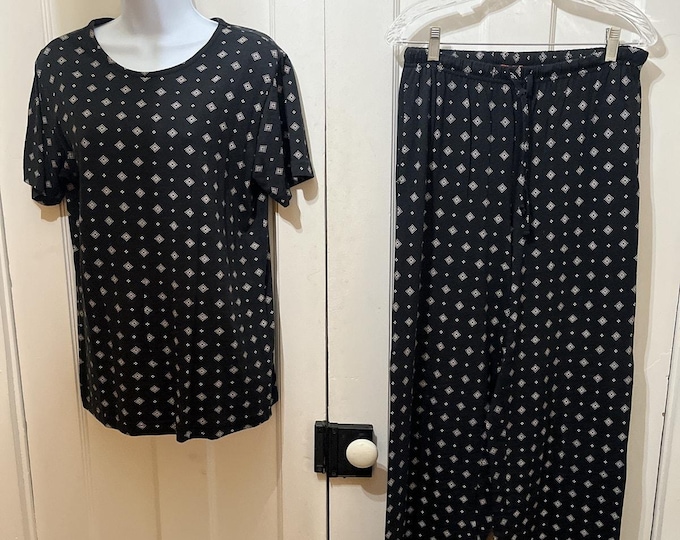 Vintage Liz & Co Women's Pajama Set XS/S Black Geometric Print Sleepwear Matching Set