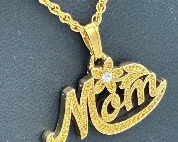 Avon Nina Ricci Mom Pendant Necklace Gold Tone Rhinestone Rope Chain 18"