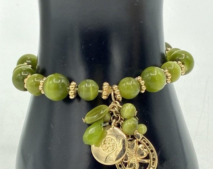 Green Beaded Lucky Charm Stretch Bracelet Clover Horseshoe Gold Tone