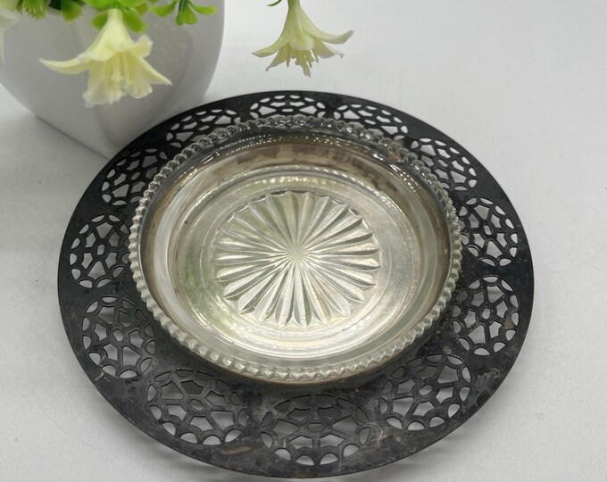 Vintage Wm A Rogers Silverplate Wine Bottle Coaster — 5.75” Barware Table Decor