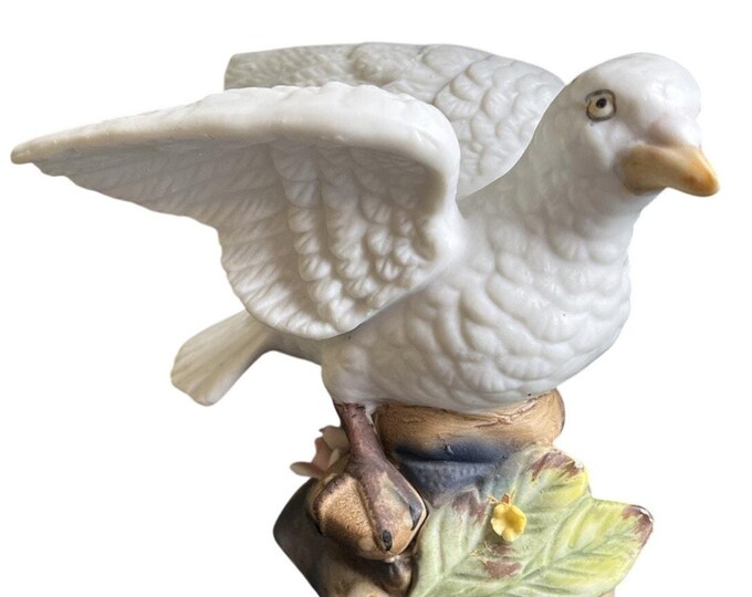 Crown Royal Taiwan White Dove Figurine Rock 5.25" Hand Painted Porcelain Vintage