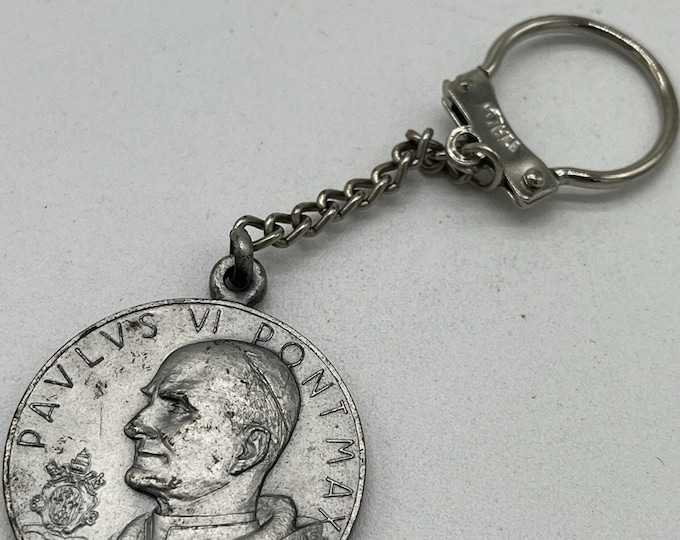 Vintage Pope Paul VI PAVLVS VI Vatican Roma Medallion Keychain Italy 1960s