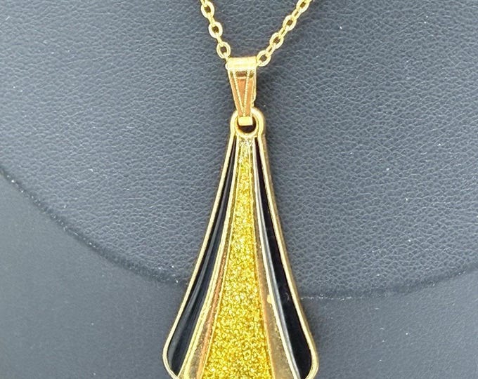 Vintage Art Deco Style Black Gold Glitter Enamel Fan Pendant Necklace 17 Inch