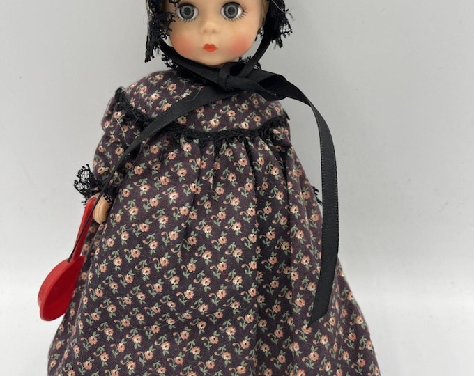 Vintage Madame Alexander Mother Hubbard #439 • Doll with Bonnet • 90s Collectible Storybook Doll